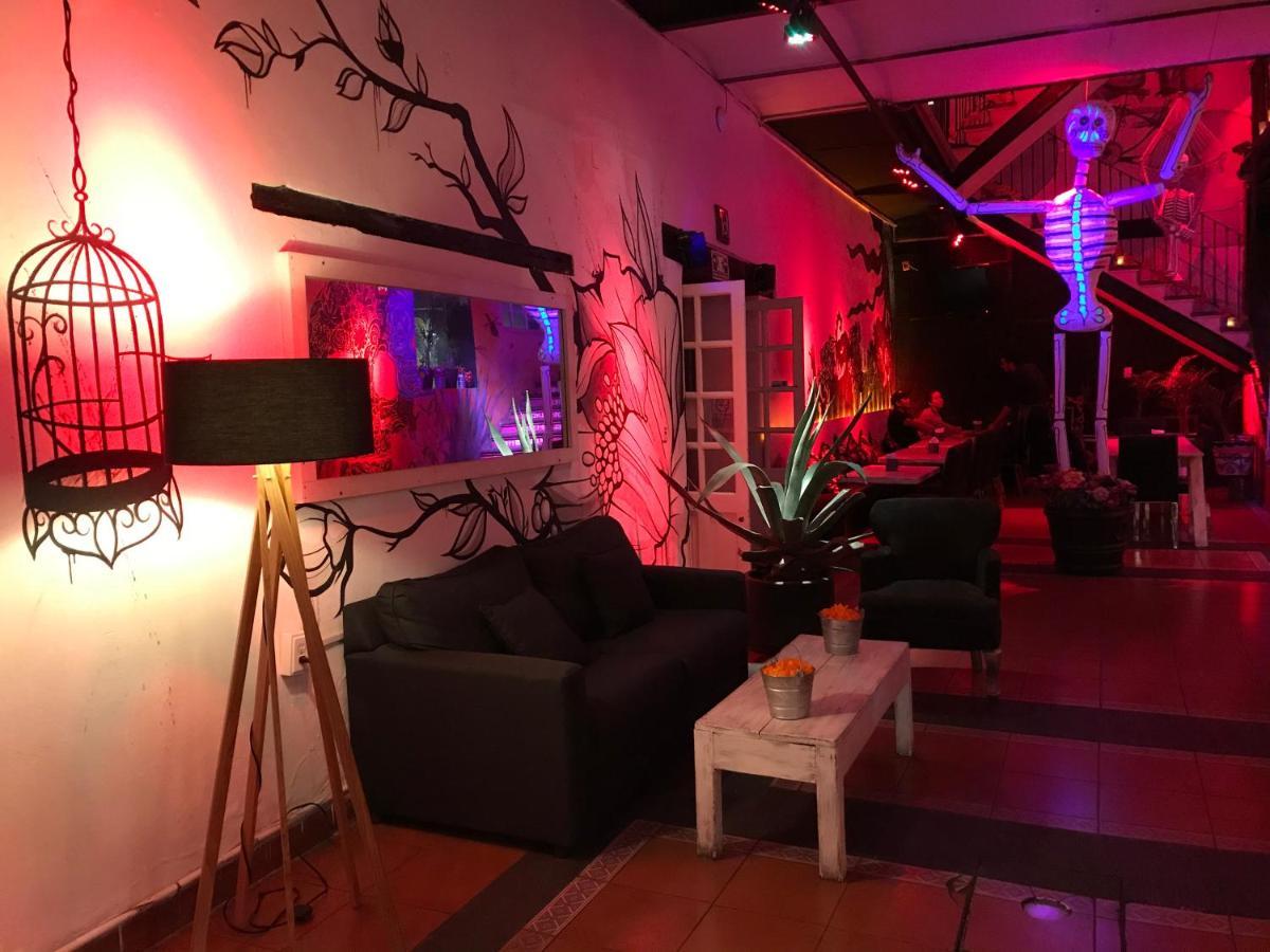 Regina Down Town Hostel